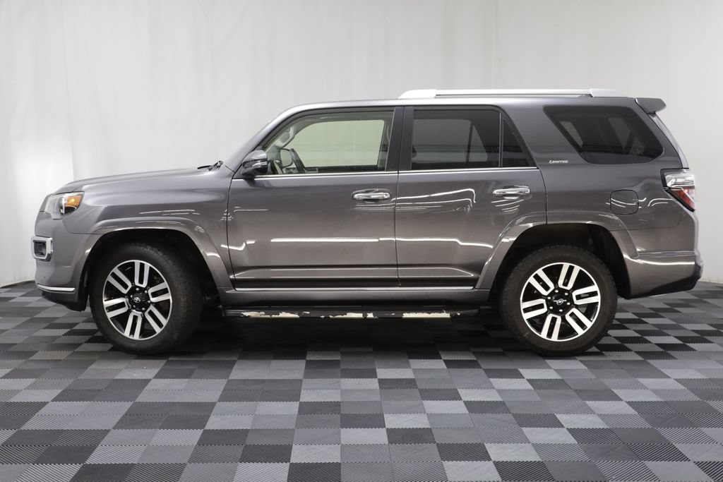 Used 2023 Toyota 4Runner Limited AWD/4WD image 4