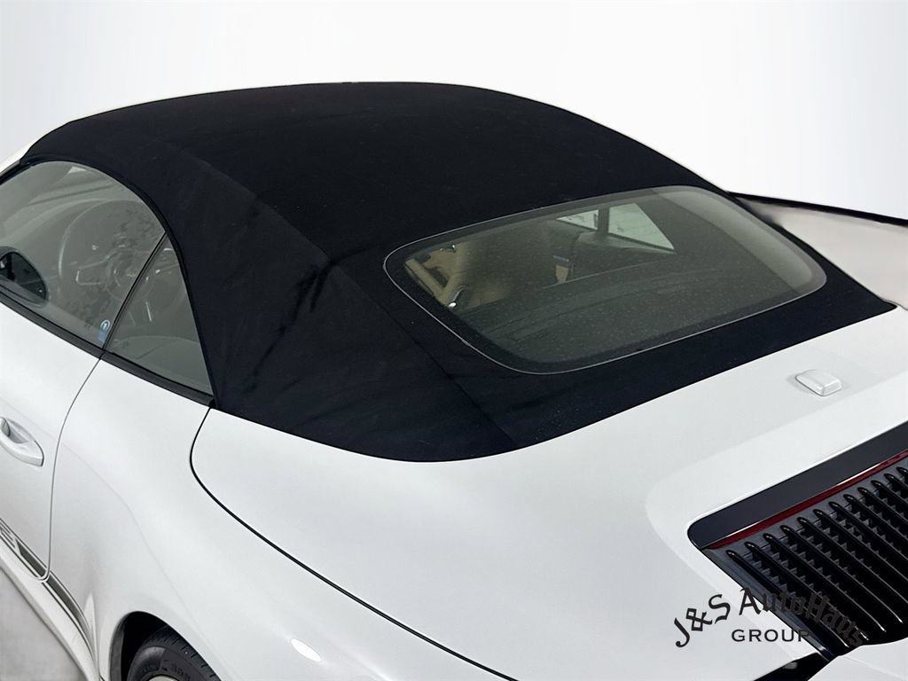 Used 2017 Porsche 911 Carrera image 16