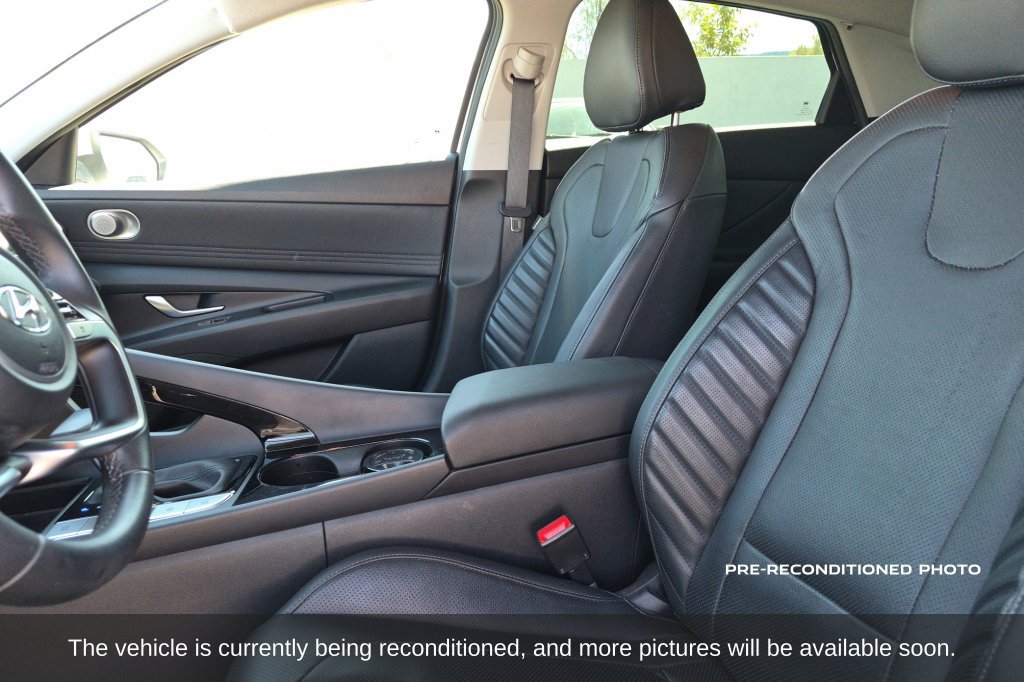 Used 2021 Hyundai Elantra Limited FWD image 11