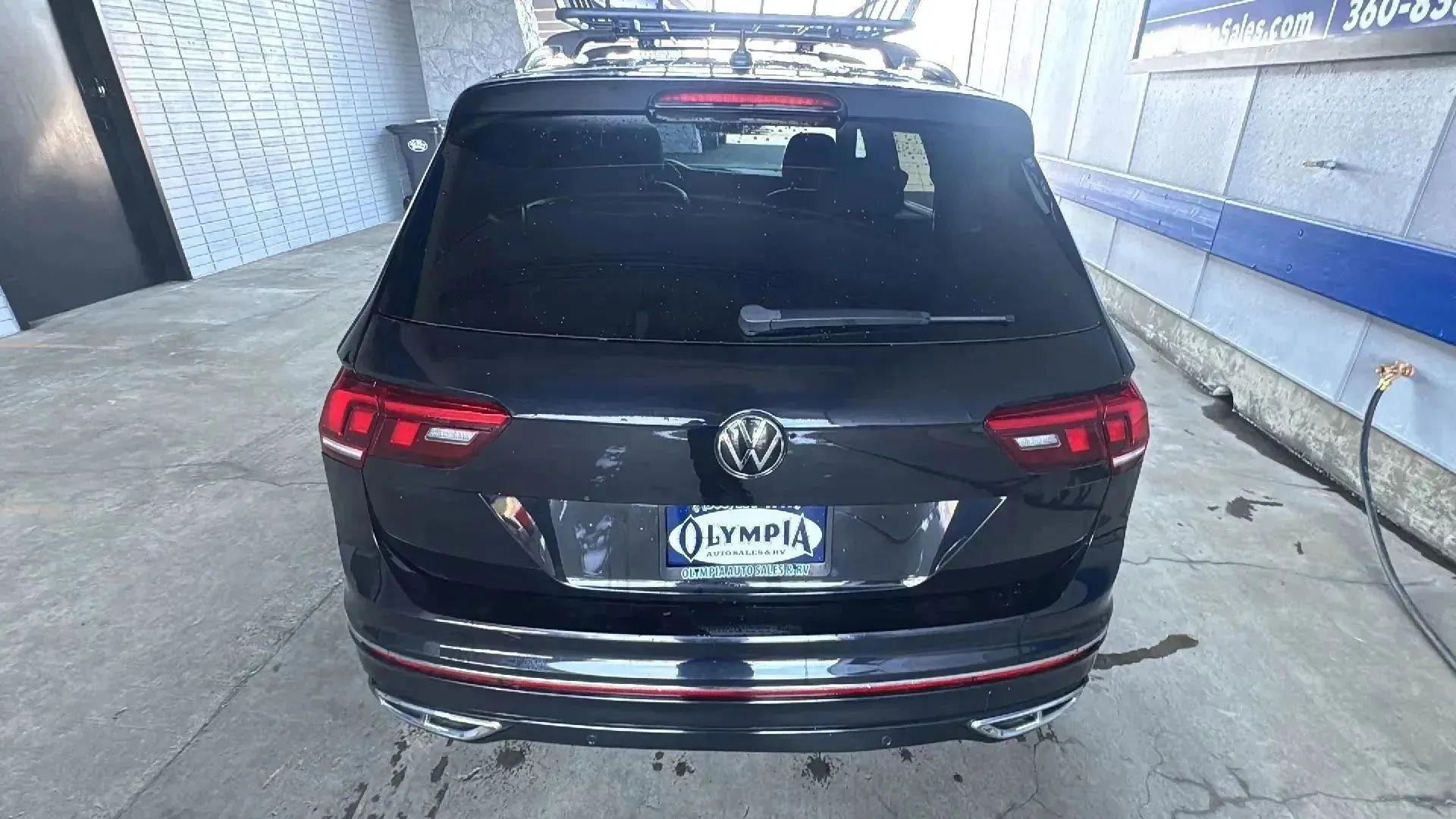 Used 2022 Volkswagen Tiguan SEL R-Line AWD/4WD image 4