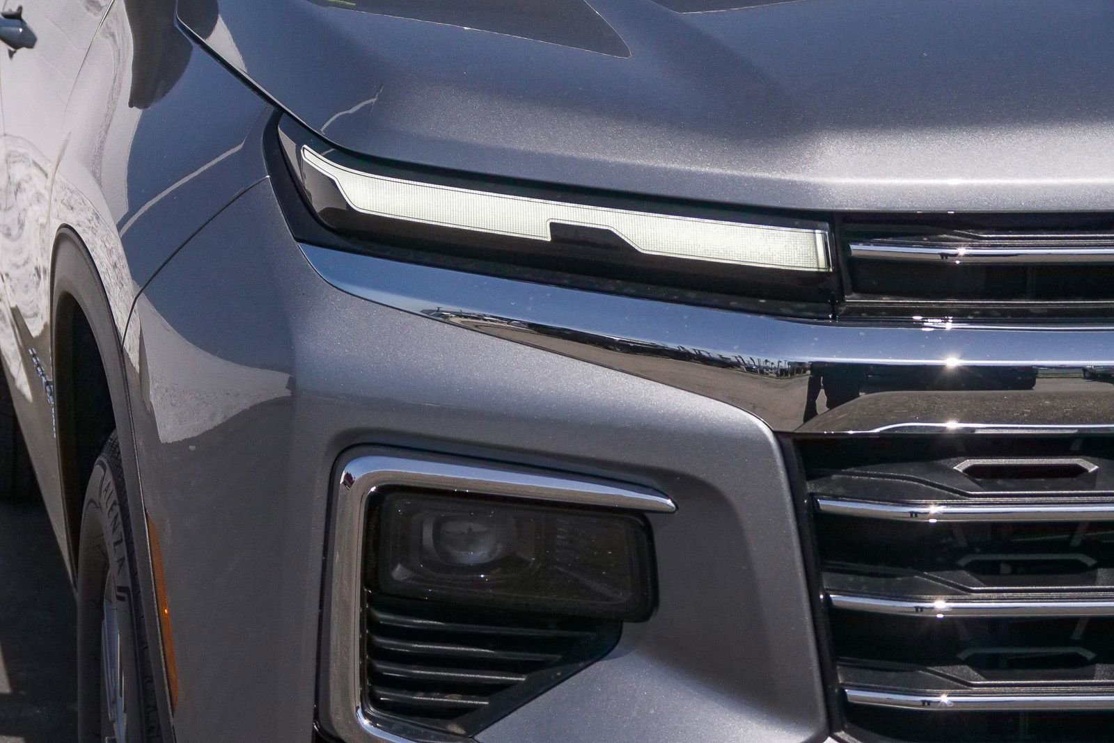 New 2026 Chevrolet Traverse LT w/ Driver Confidence Package FWD image 4
