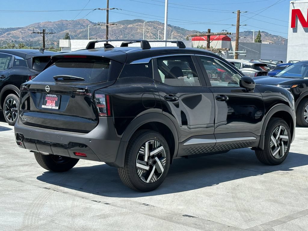 New 2026 Nissan Kicks SV w/ Charging Package FWD image 8