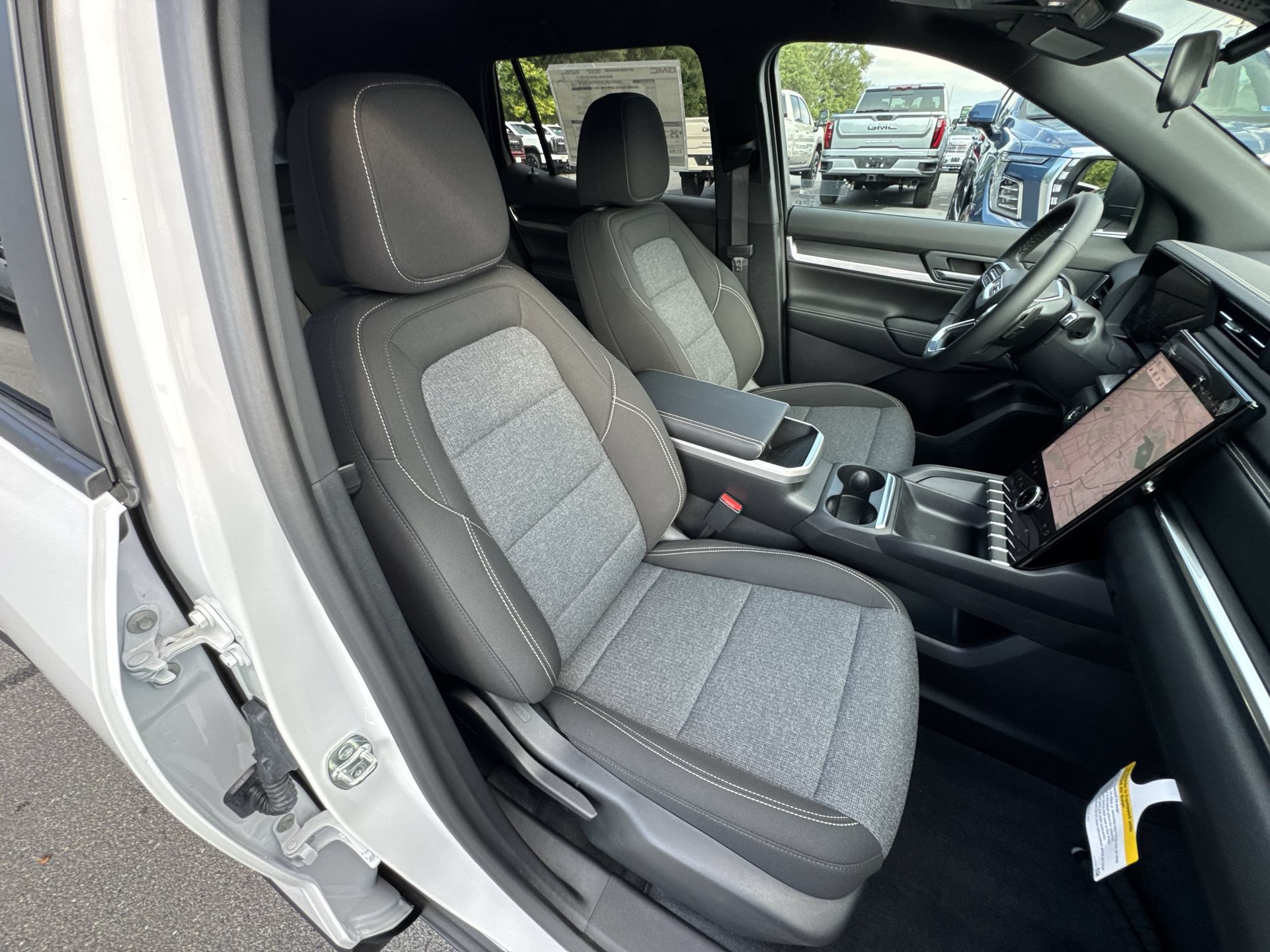 New 2027 GMC Terrain Elevation w/ Black Edition AWD/4WD image 25