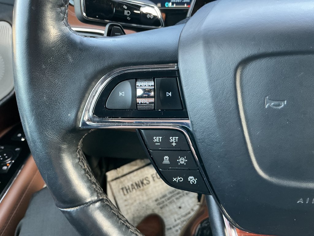 Used 2023 Lincoln Navigator L Reserve AWD/4WD image 10