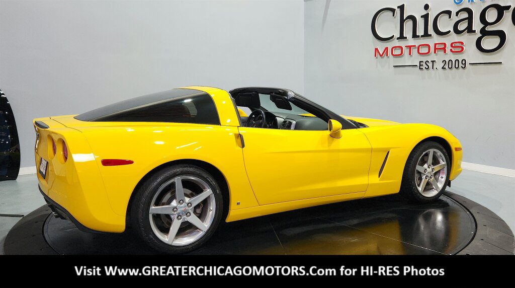 Used 2006 Chevrolet Corvette Coupe w/ Preferred Equipment Group RWD image 12