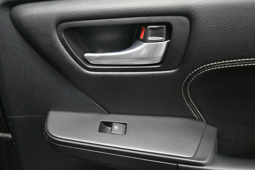 Used 2015 Toyota Camry XLE FWD image 27