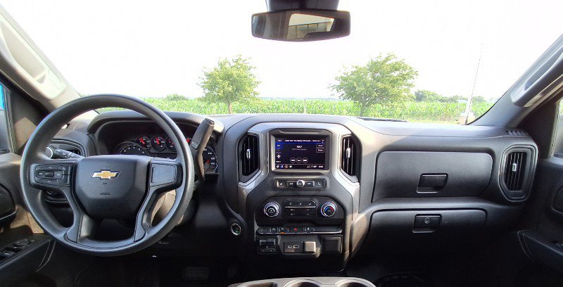 Used 2023 Chevrolet Silverado 1500 W/T w/ Trailering Package AWD/4WD image 17