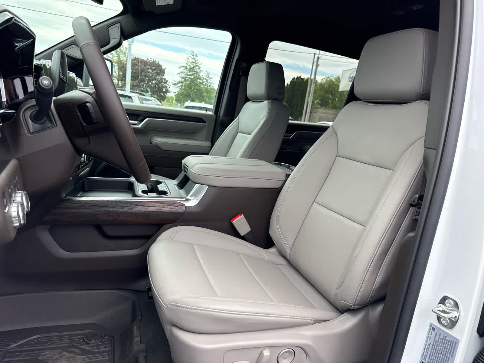 New 2026 GMC Sierra 3500 SLT w/ SLT Convenience Package AWD/4WD image 10
