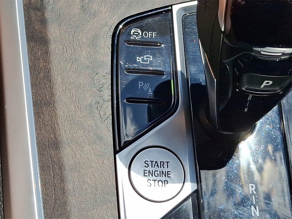 Used 2022 BMW X5 xDrive40i w/ Premium Package image 29