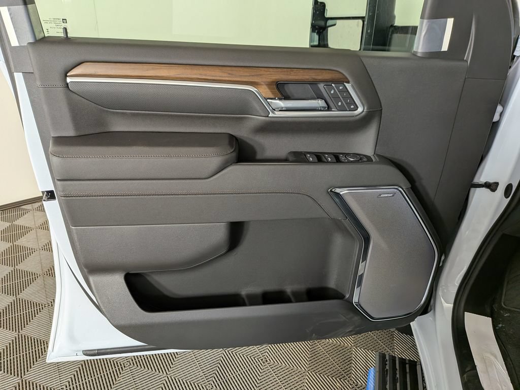 New 2026 Chevrolet Silverado 3500 High Country w/ High Country Premium Package AWD/4WD image 13
