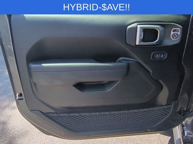 Used 2023 Jeep Wrangler Unlimited w/ Cold Weather Group AWD/4WD image 12