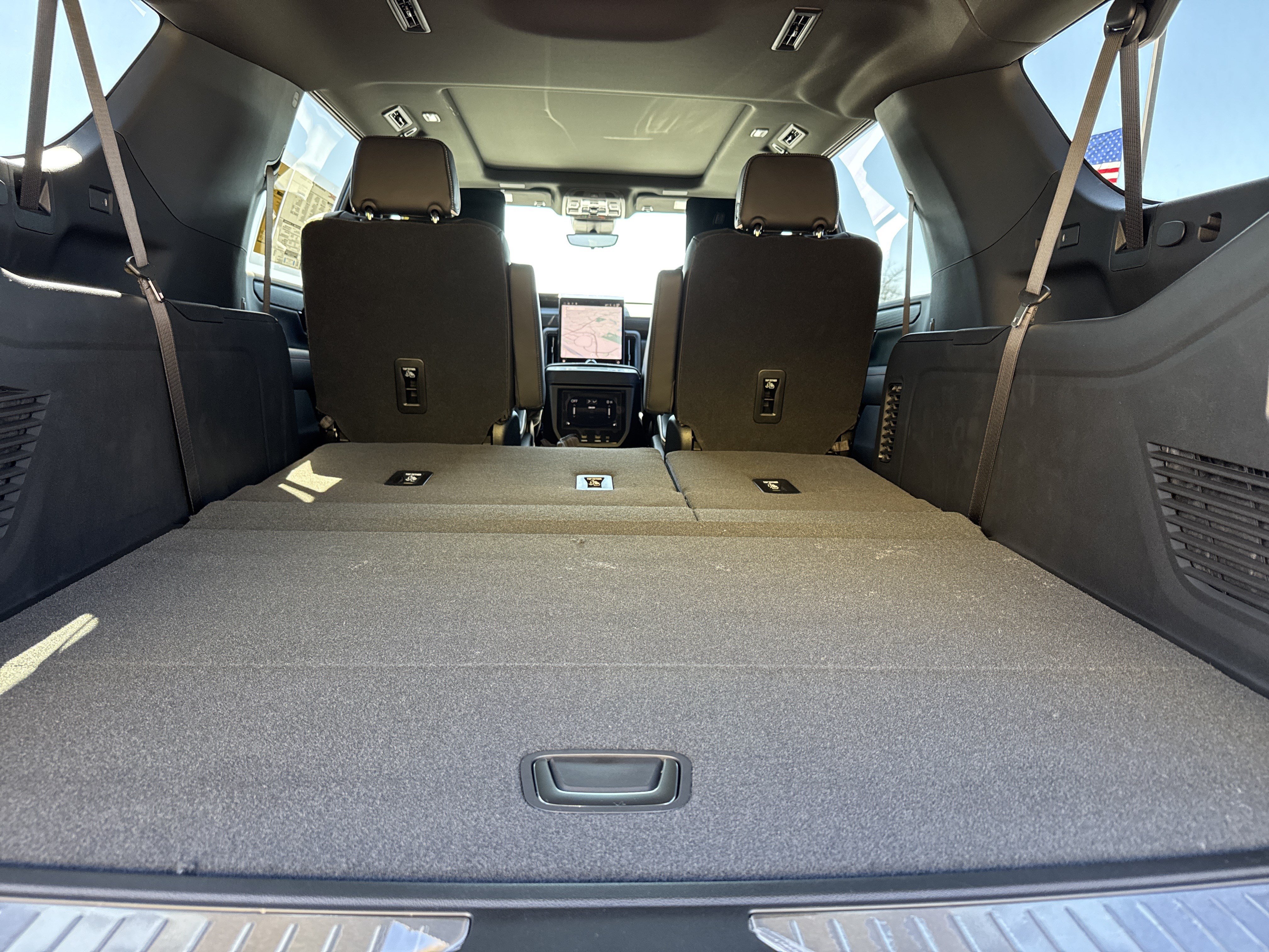 New 2026 GMC Yukon XL AT4 Ultimate AWD/4WD image 37