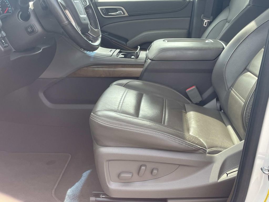 Used 2019 GMC Yukon Denali w/ Open Road Package image 24