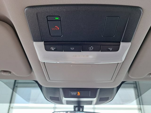 Used 2023 Nissan Rogue SV FWD image 19