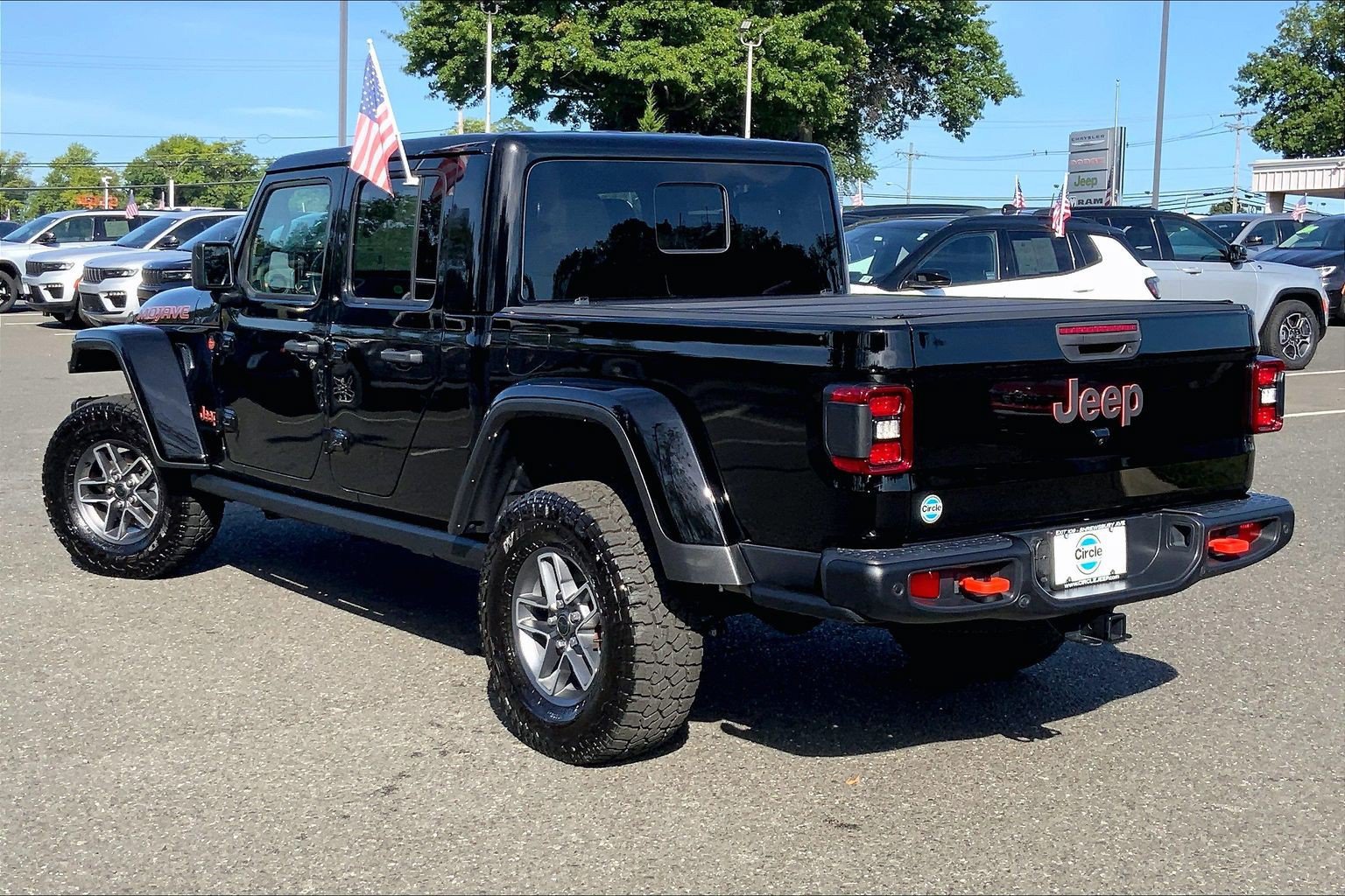 Certified 2024 Jeep Gladiator Mojave AWD/4WD image 11