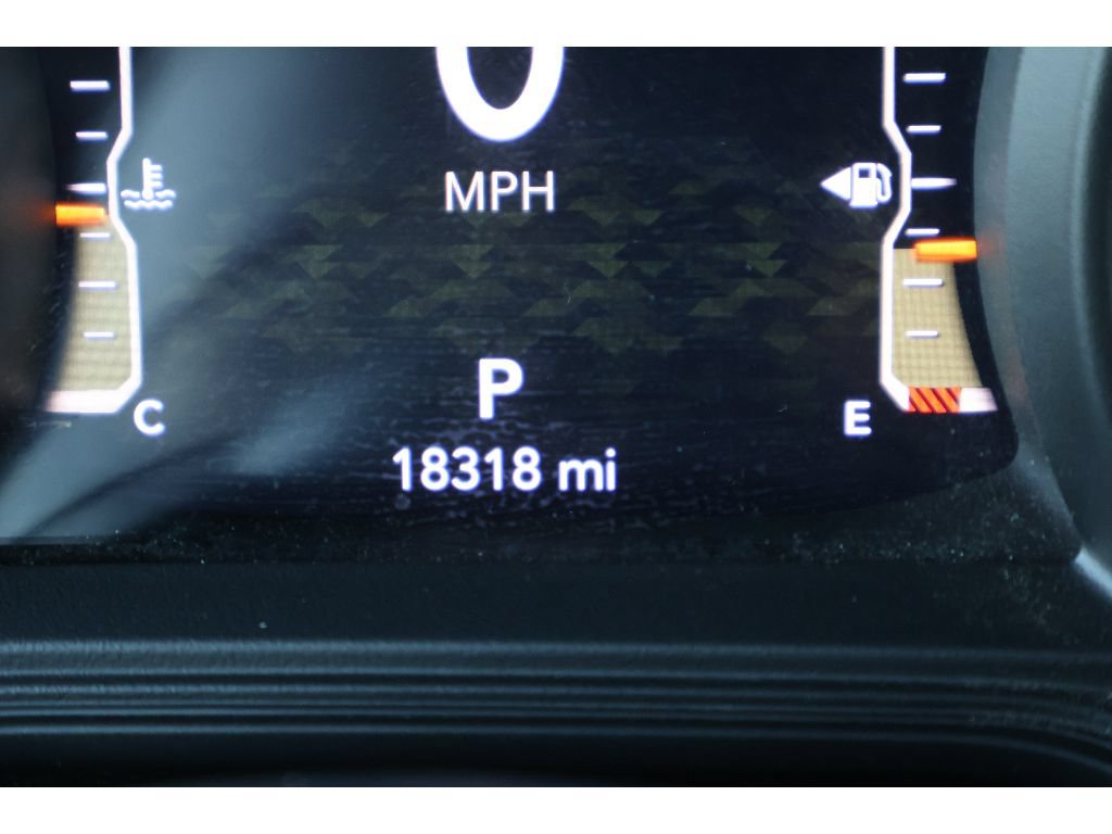 Used 2024 Jeep Wrangler Unlimited Sahara w/ Technology Group AWD/4WD image 33