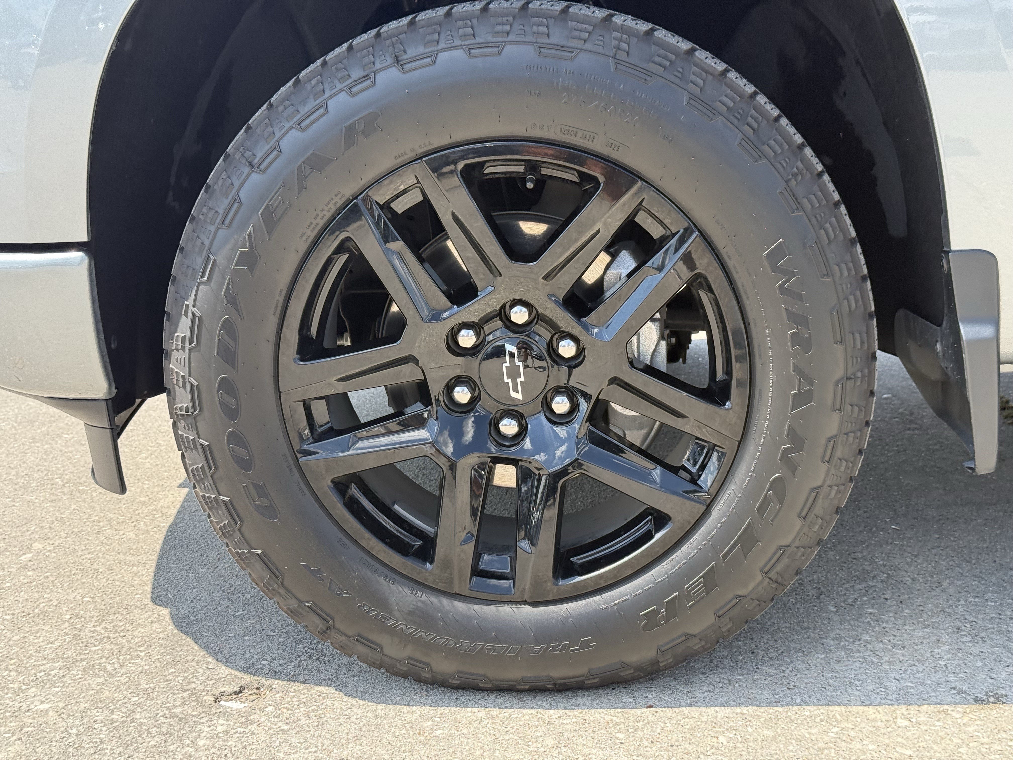 Used 2026 Chevrolet Silverado 1500 RST w/ RST Select Package RWD image 13