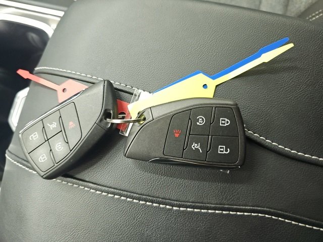 Used 2025 GMC Acadia Elevation image 30