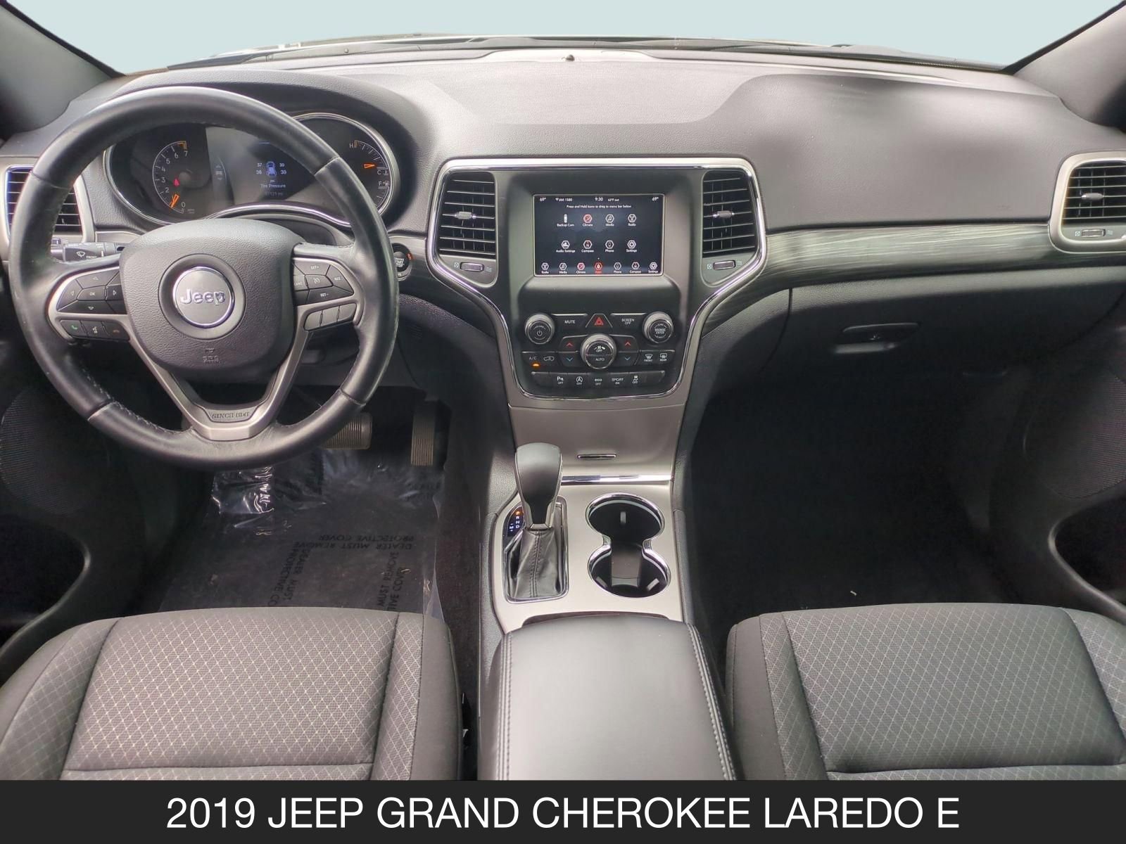 Used 2019 Jeep Grand Cherokee Laredo RWD image 13