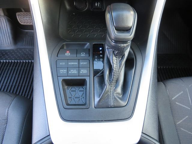 Used 2019 Toyota RAV4 XLE w/ Convenience Package image 23