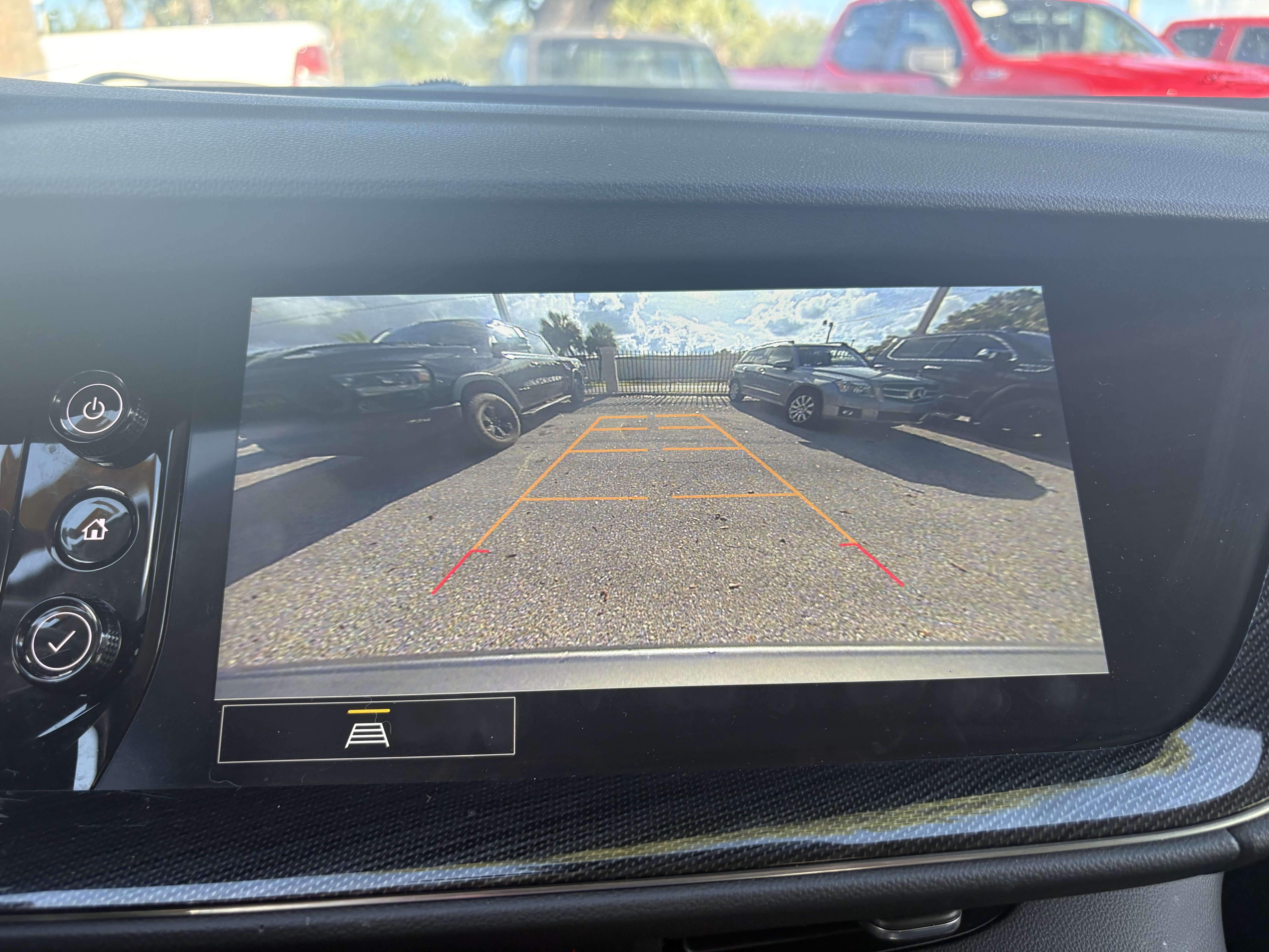 Used 2023 Buick Envision Essence FWD image 12