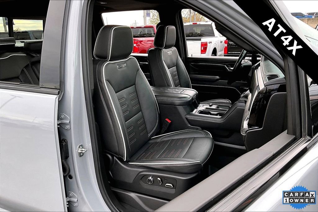 Used 2024 GMC Sierra 2500 AT4X image 29