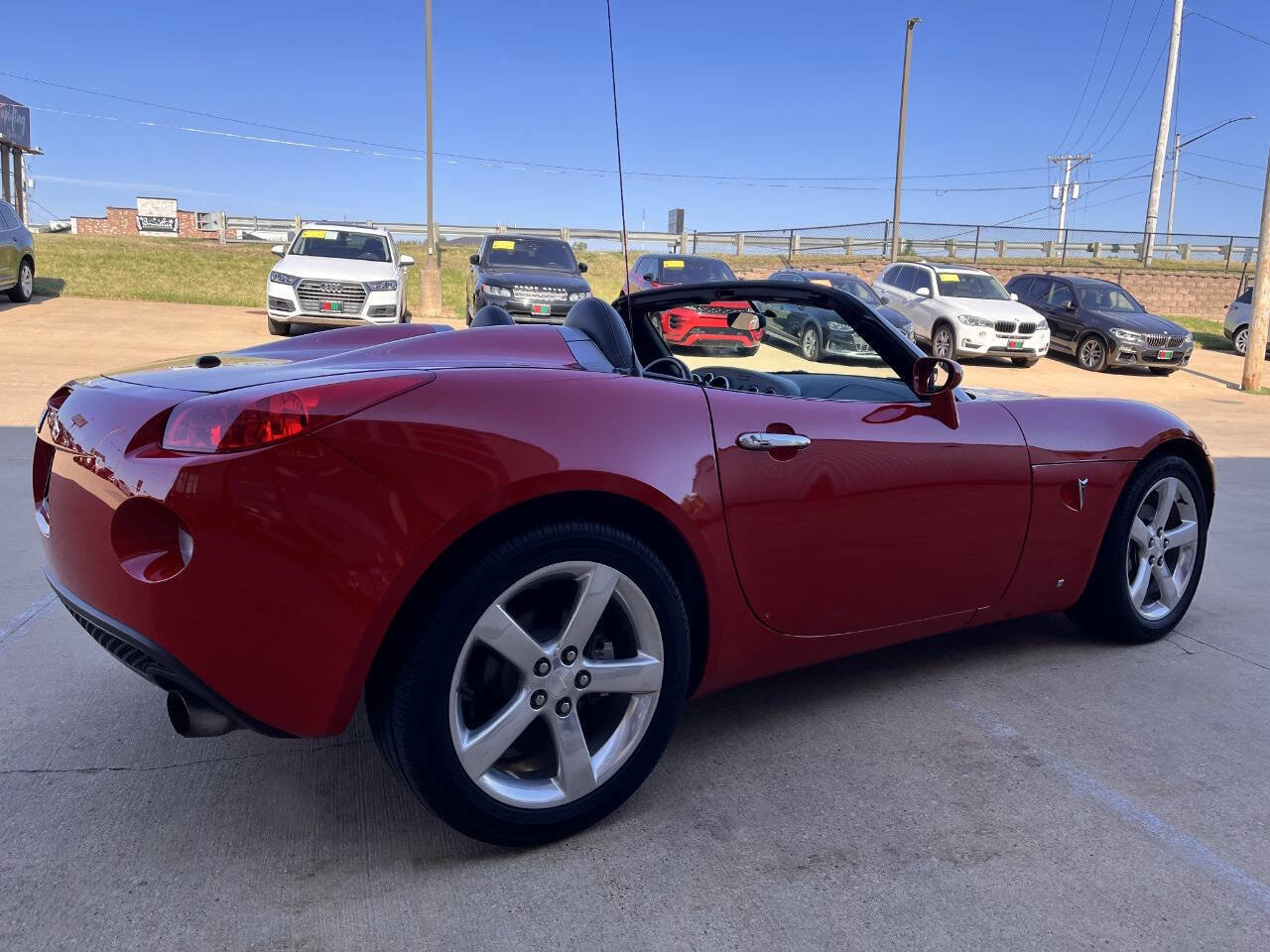 Used 2006 Pontiac Solstice Convertible w/ Premium Package RWD image 5