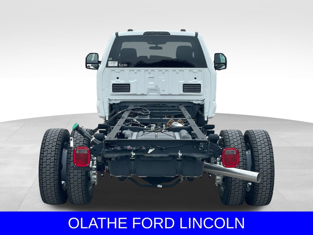 New 2025 Ford F550 4x4 Regular Cab Super Duty w/ XLT Value Package image 3
