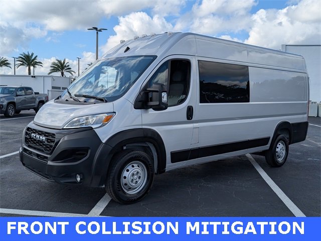 Used 2023 RAM ProMaster 3500 w/ Crew Van Package image 3