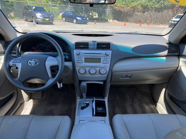 Used 2010 Toyota Camry LE FWD image 11