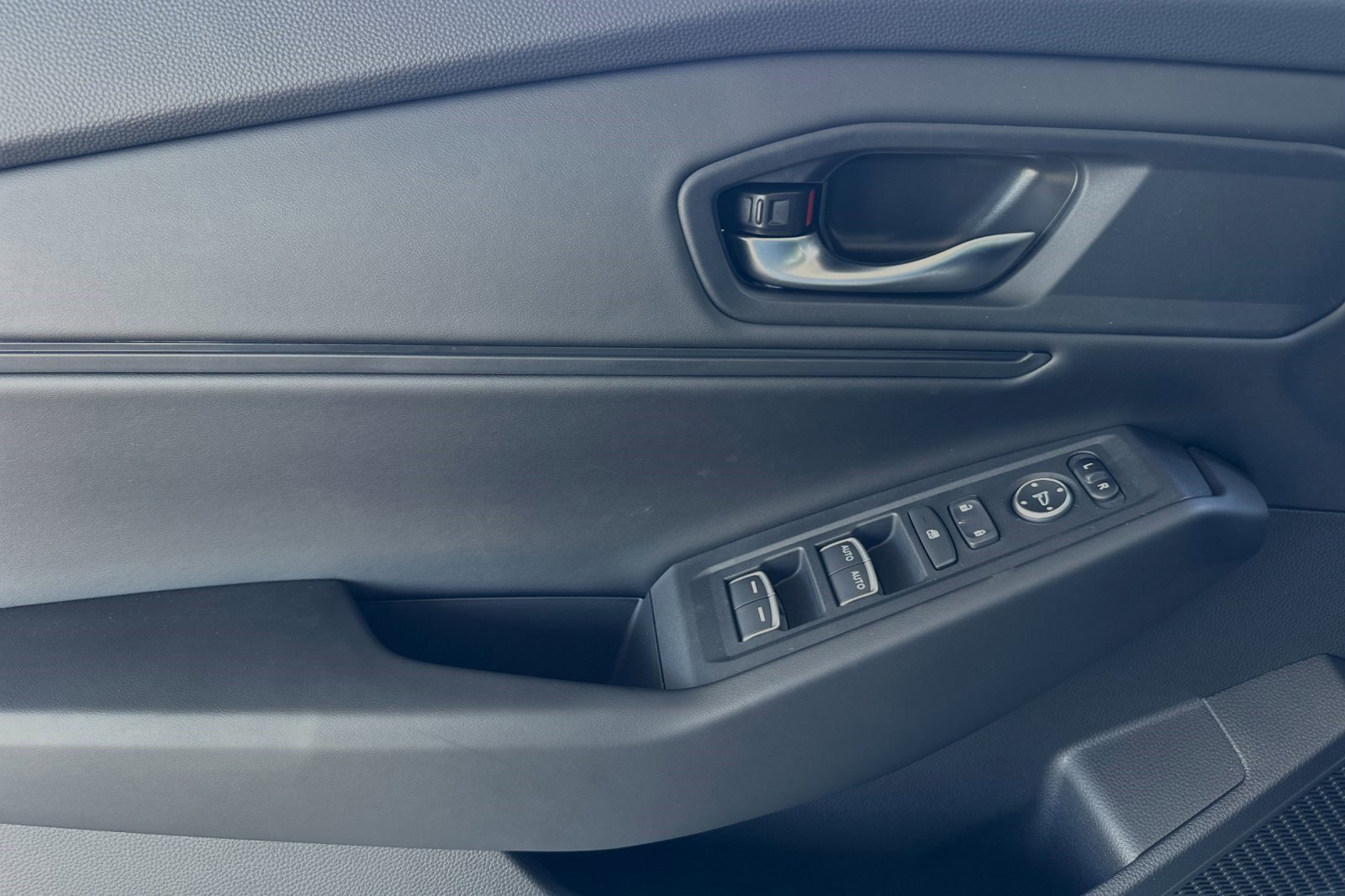 New 2025 Honda Accord SE image 26