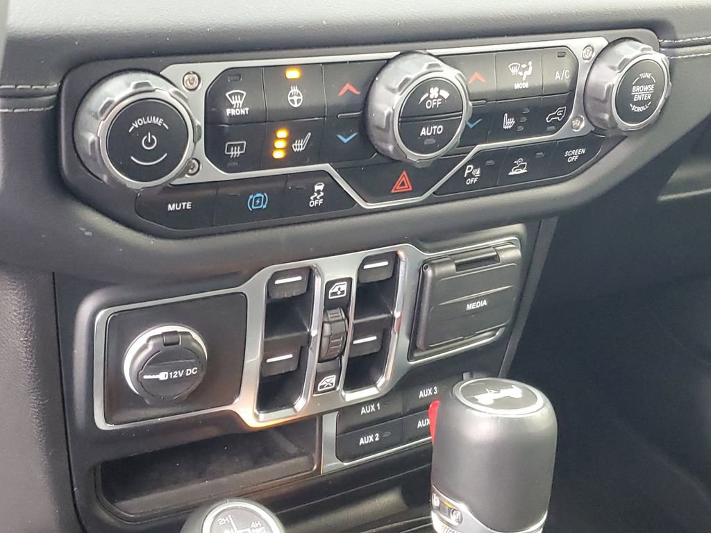 Used 2024 Jeep Wrangler High Altitude image 20