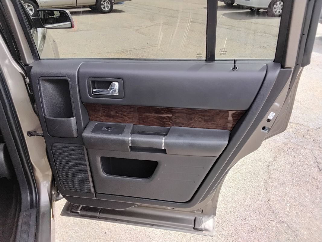 Used 2013 Ford Flex Limited AWD/4WD image 18