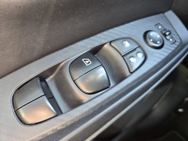 Used 2024 Nissan Sentra SV FWD image 32