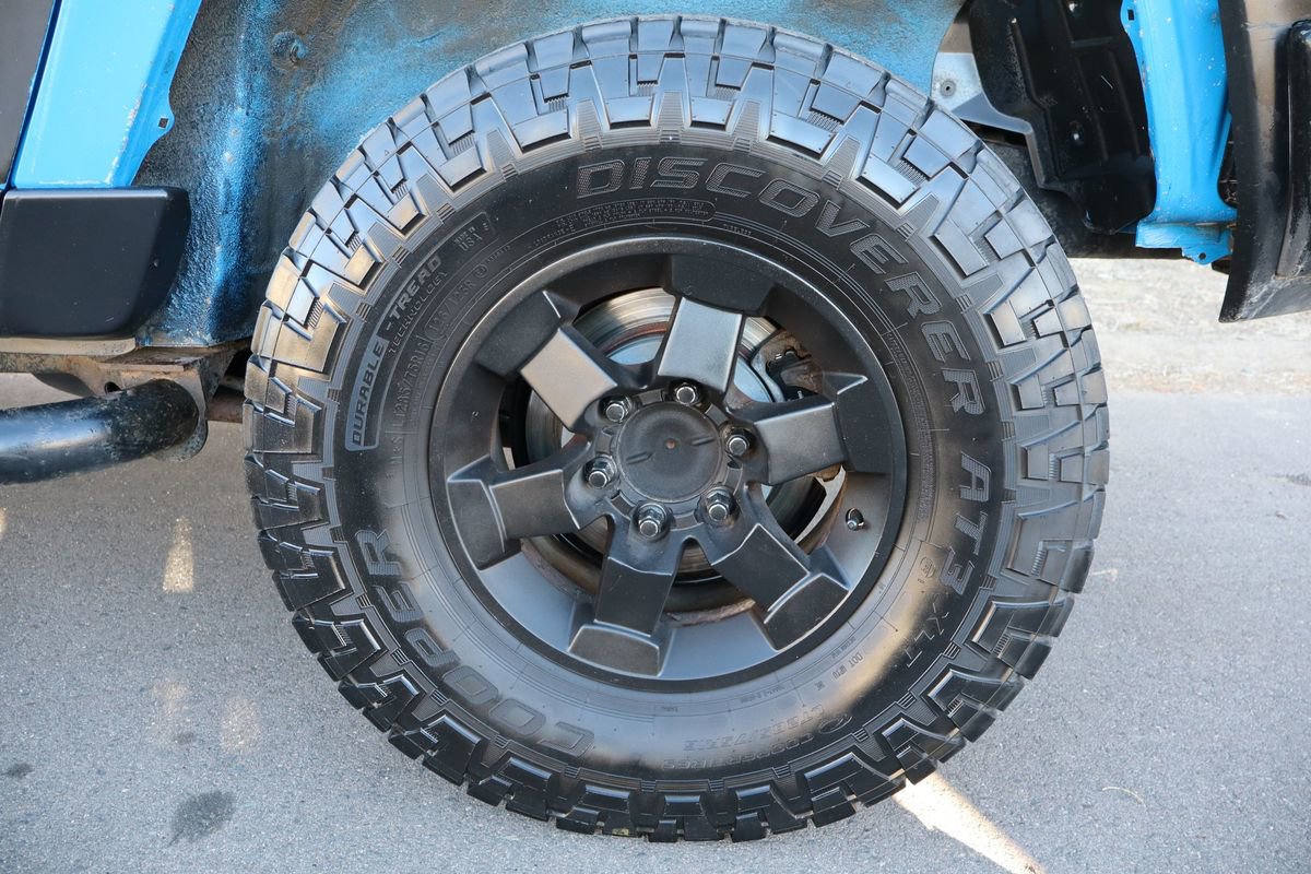 Used 2007 Toyota FJ Cruiser 4WD image 39