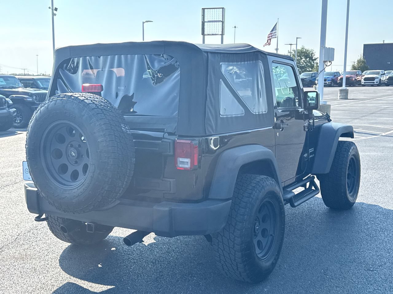 Used 2017 Jeep Wrangler Sport w/ Quick Order Package 24S AWD/4WD image 2