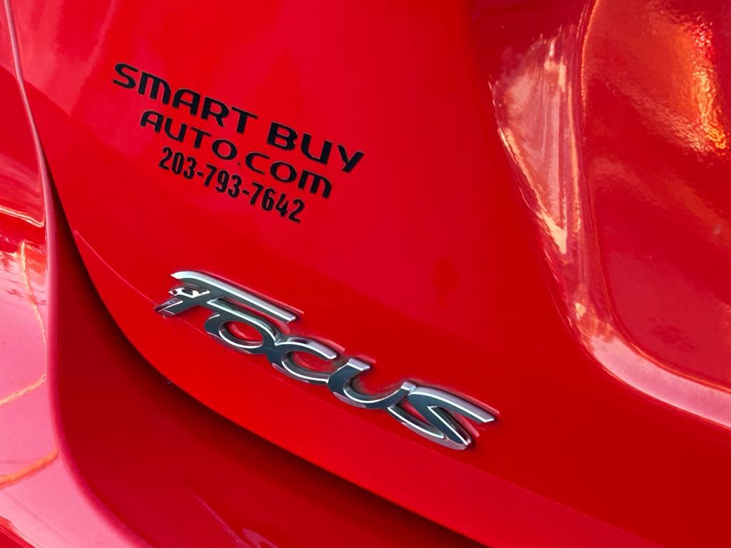 Used 2015 Ford Focus SE image 14