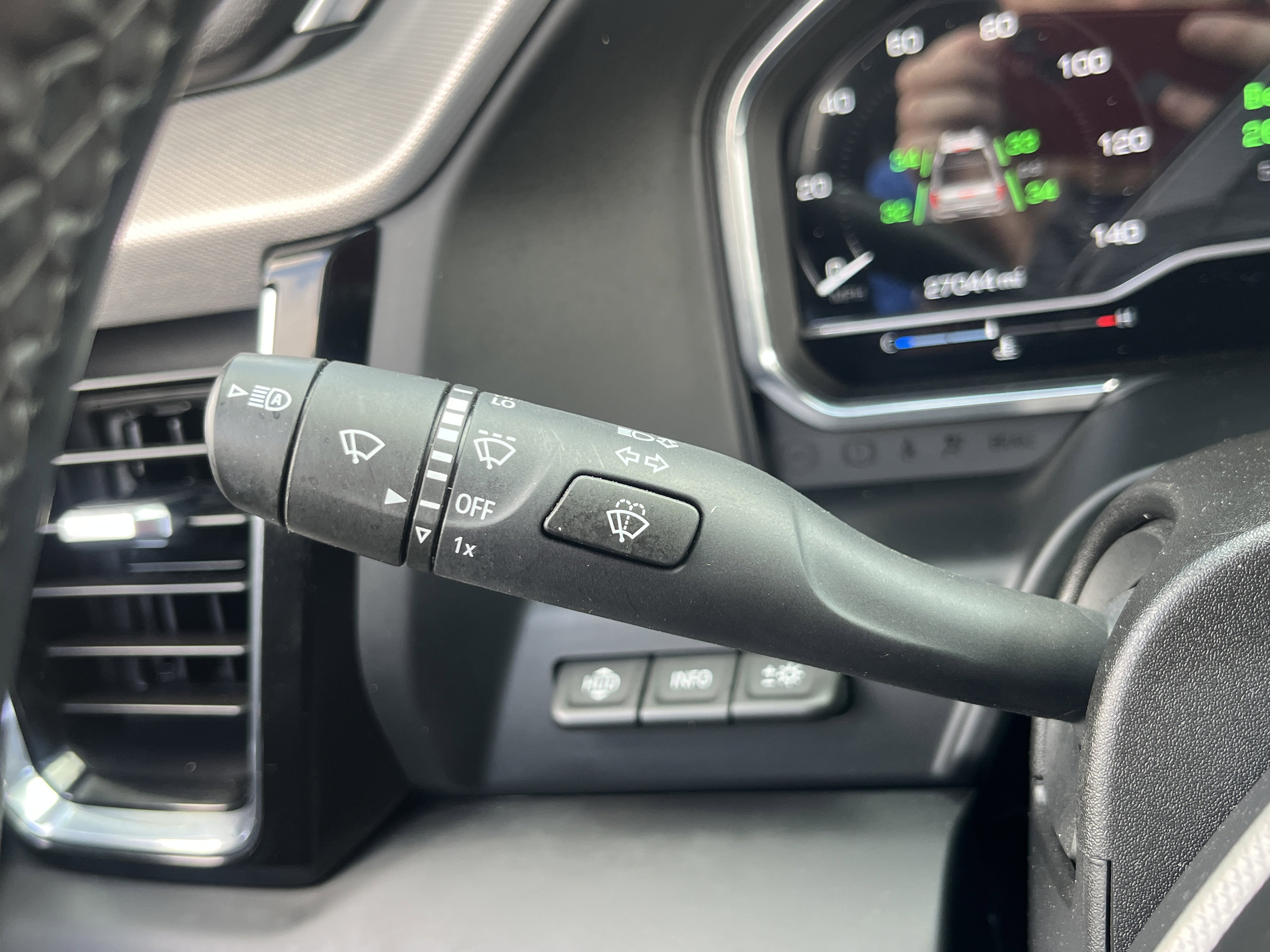 Used 2024 GMC Sierra 1500 Denali w/ Technology Package image 23