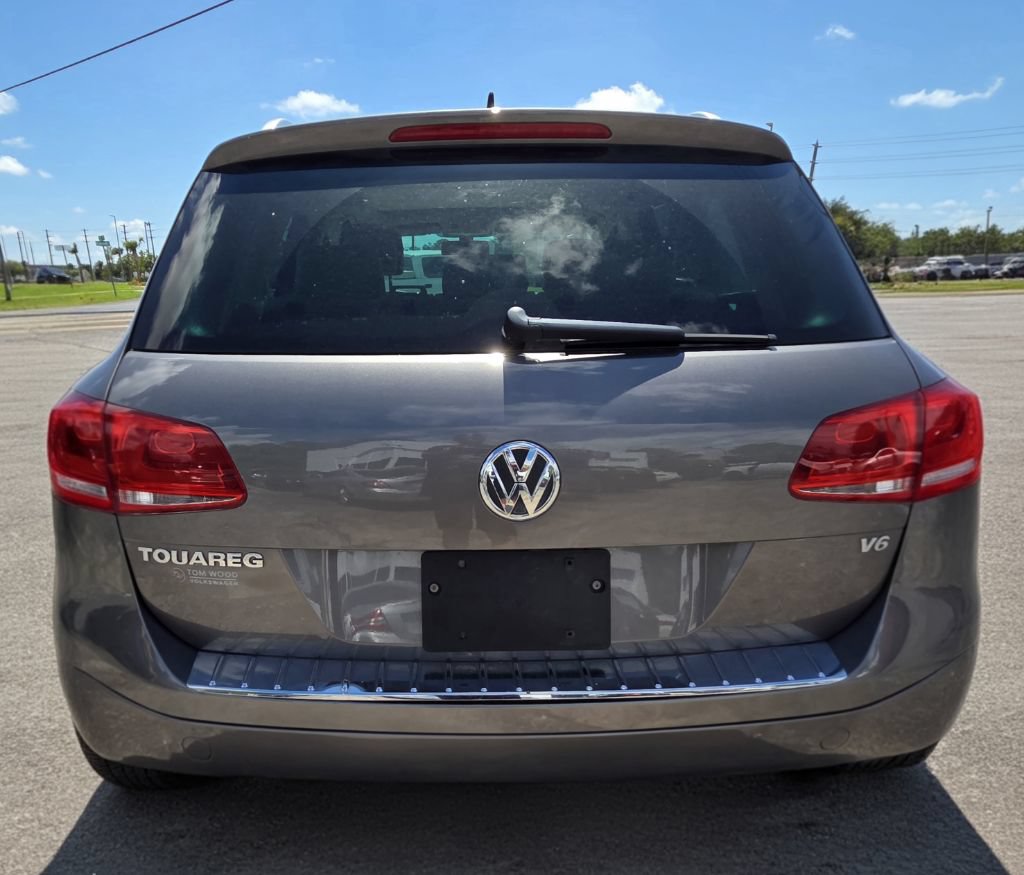 Used 2013 Volkswagen Touareg VR6 AWD/4WD image 3