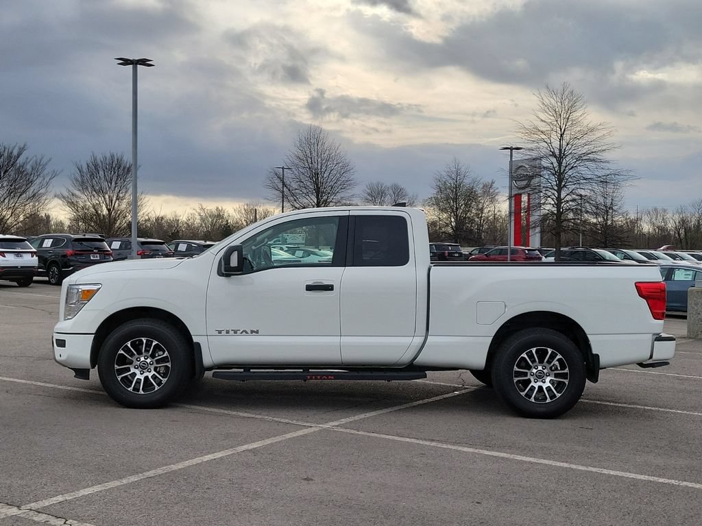 Used 2024 Nissan Titan SV w/ SV Utility Package AWD/4WD image 3