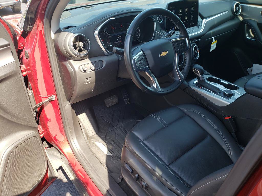 Used 2025 Chevrolet Blazer LT w/ LPO, Floor Liner Package FWD image 11