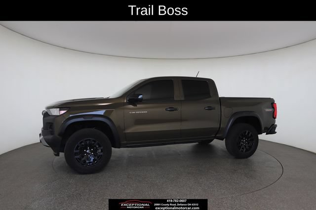 Used 2024 Chevrolet Colorado Trail Boss w/ Technology Package AWD/4WD image 5