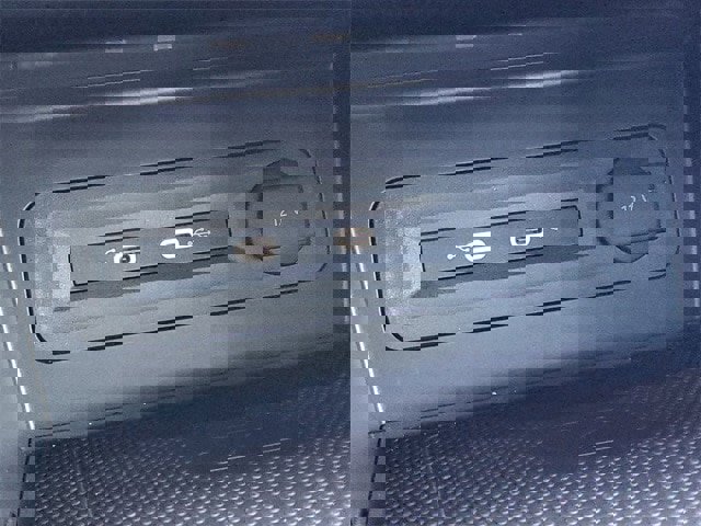 Certified 2023 Volkswagen Atlas Cross Sport SEL image 29