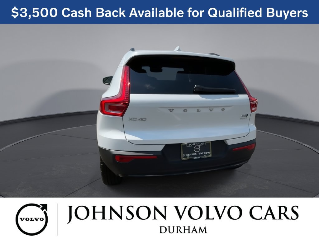 New 2026 Volvo XC40 B5 Plus w/ Climate Package AWD/4WD image 7