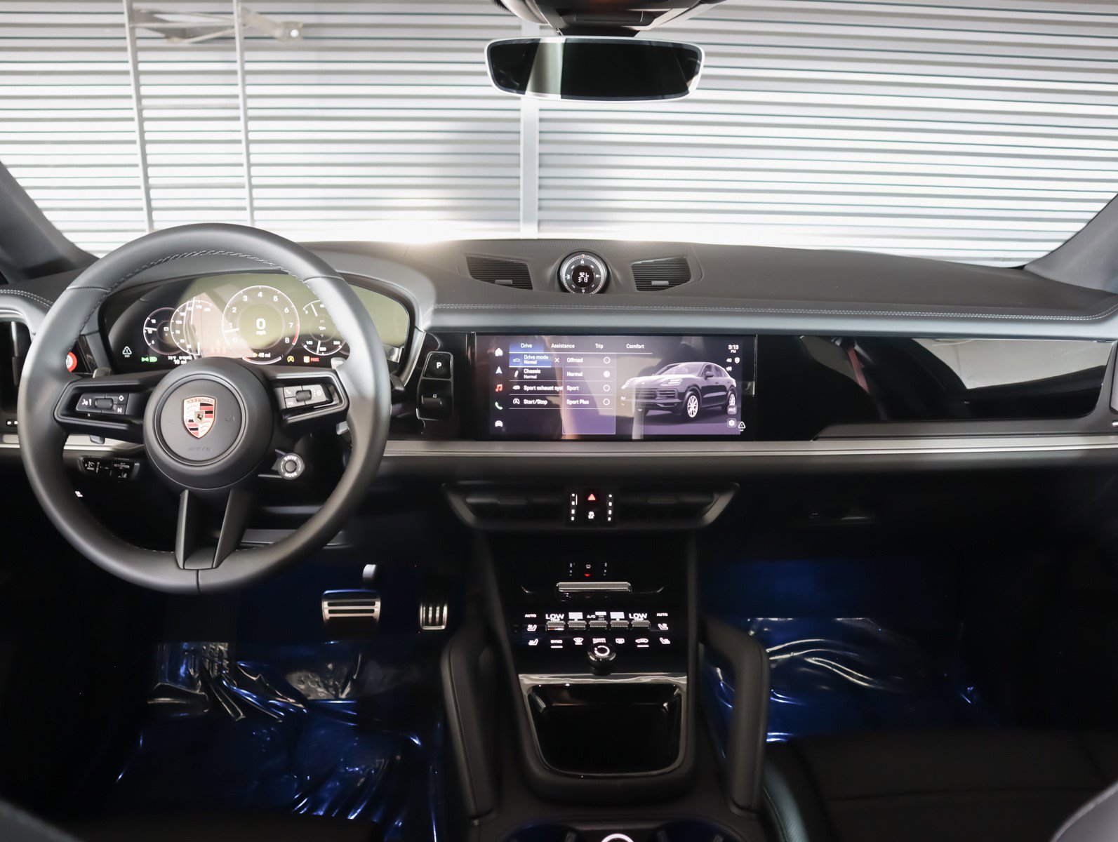 New 2026 Porsche Cayenne S image 14