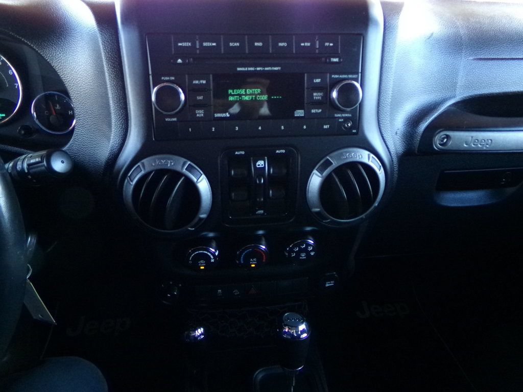 Used 2016 Jeep Wrangler Unlimited Sport w/ Quick Order Package 24S AWD/4WD image 11