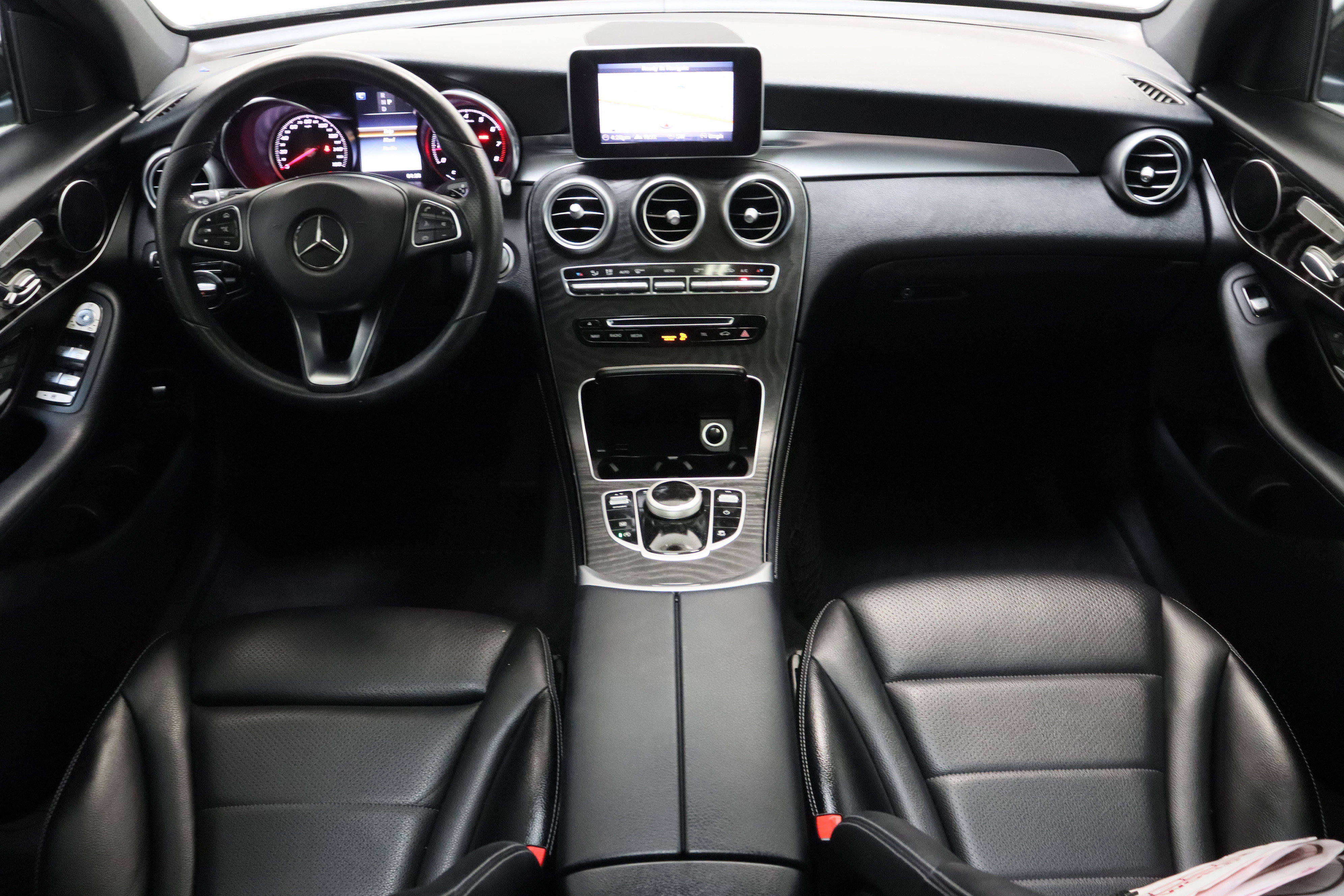 Used 2018 Mercedes-Benz GLC 300 image 33