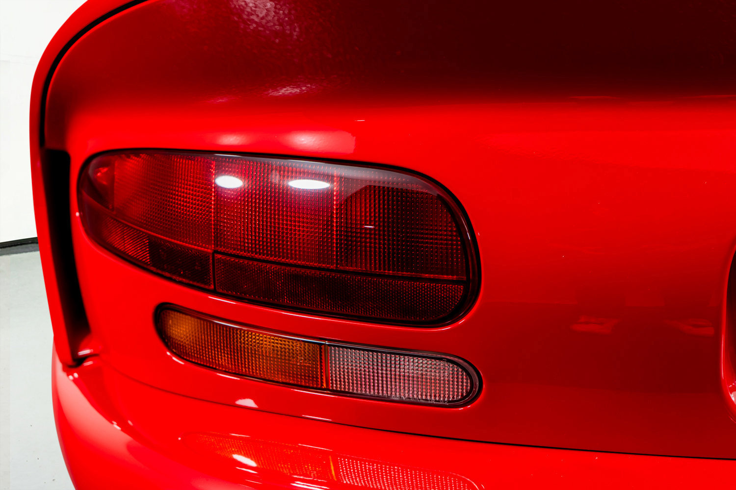 Used 2002 Dodge Viper GTS image 12