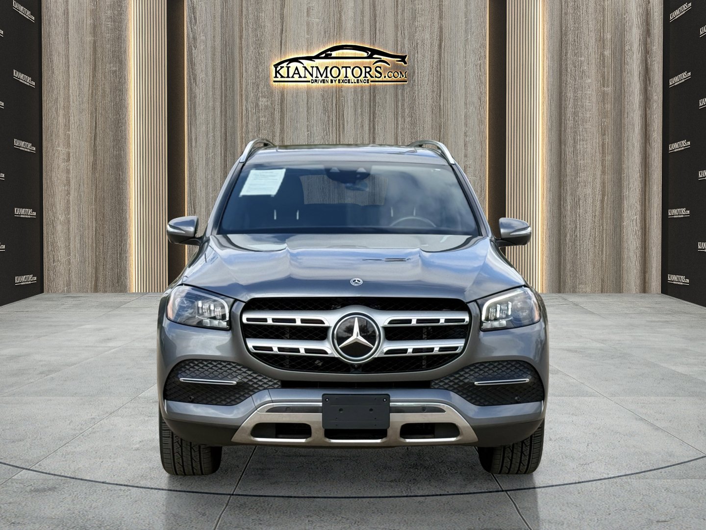 Used 2022 Mercedes-Benz GLS 450 4MATIC image 2
