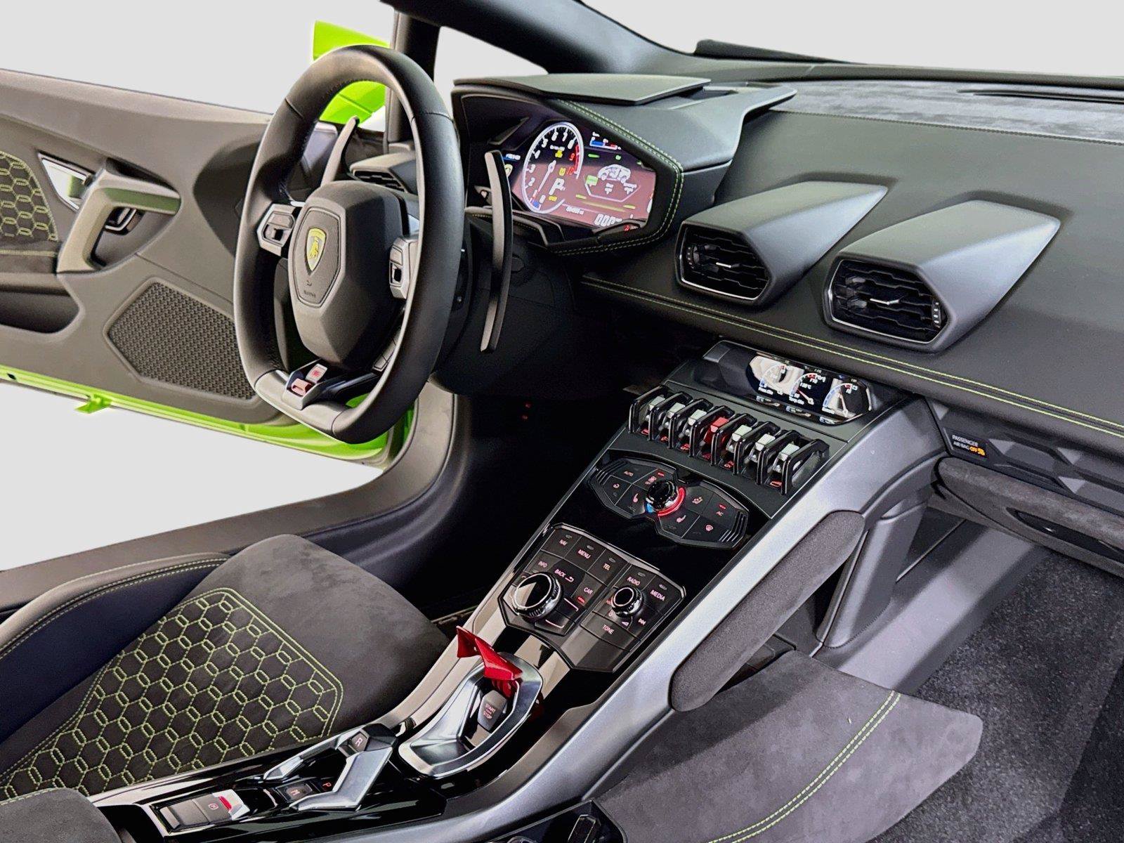 Used 2017 Lamborghini Huracan LP 580-2 RWD image 30